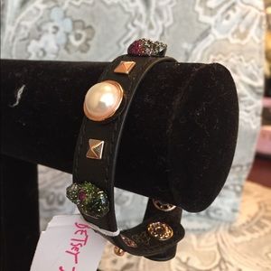 BETSEY JOHNSON SKULL 💀 LEATHER BRACELET